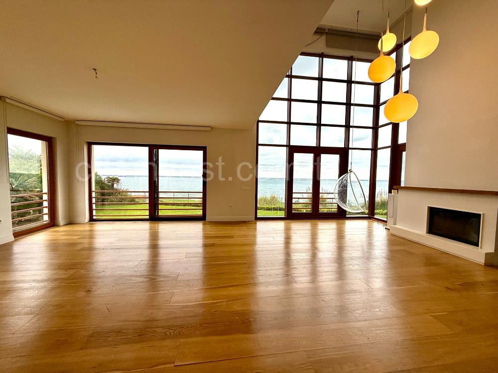 Marenegro Villaları 8+2 Büyük Tip Denize Sıfır Lüks Villa