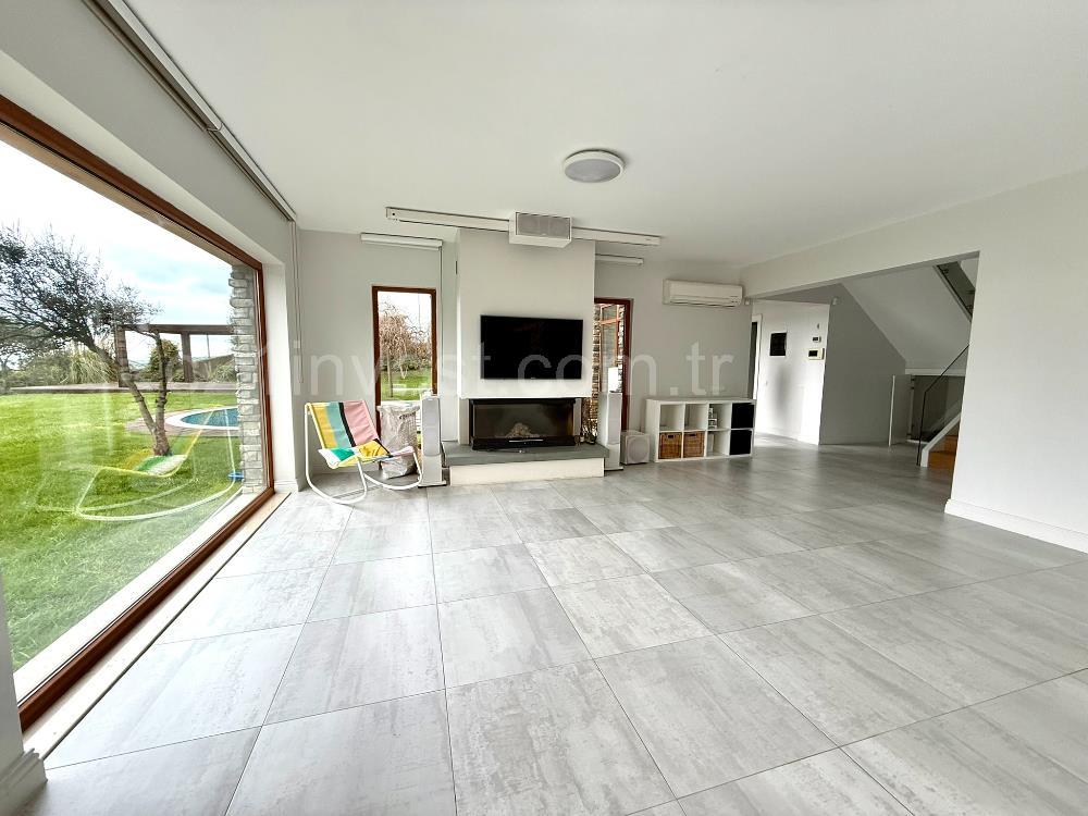 Marenegro Villaları 8+2 Büyük Tip Denize Sıfır Lüks Villa