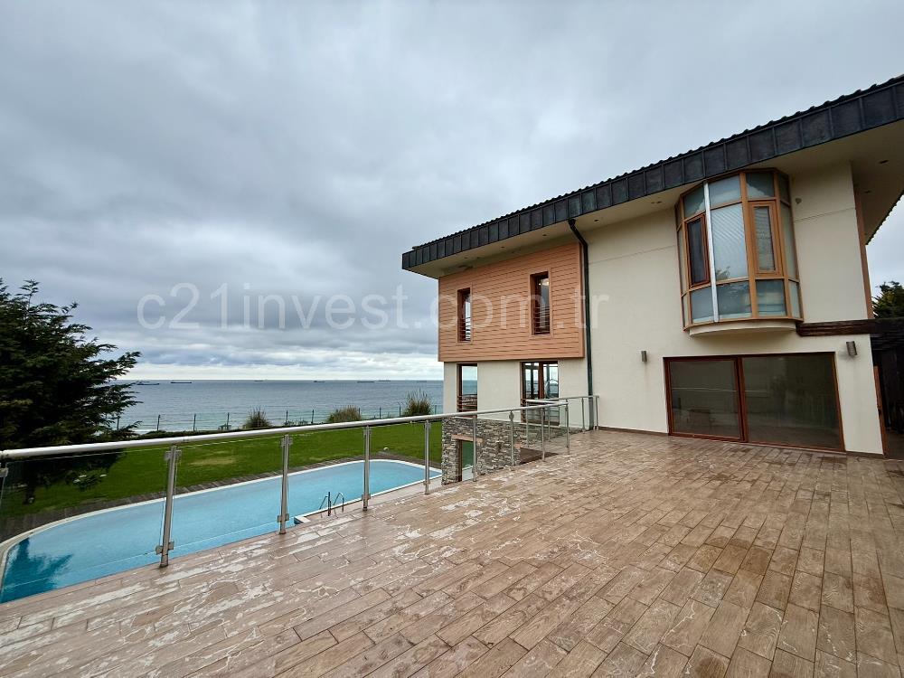Marenegro Villaları 8+2 Büyük Tip Denize Sıfır Lüks Villa