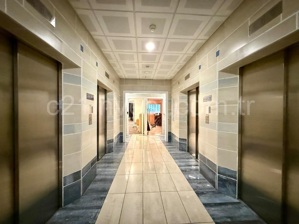 Maslak Kiralık Ofis 500m2 Polaris Plaza