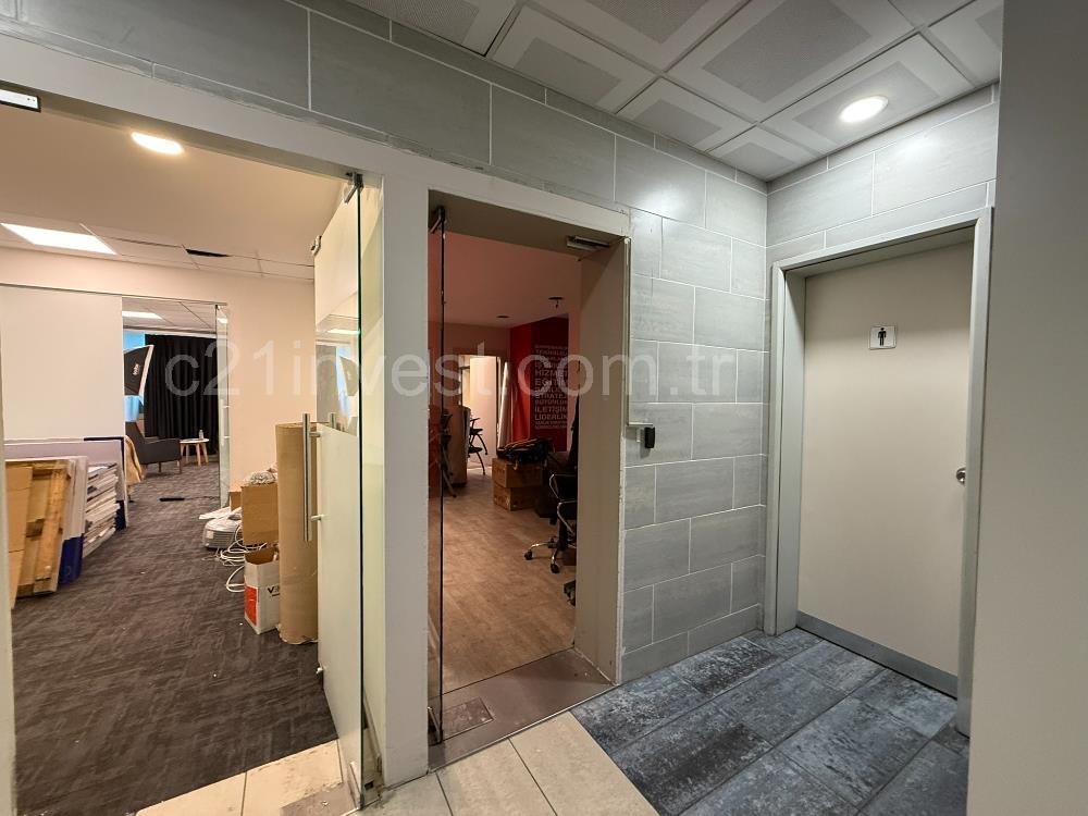 Maslak Kiralık Ofis 500m2 Polaris Plaza