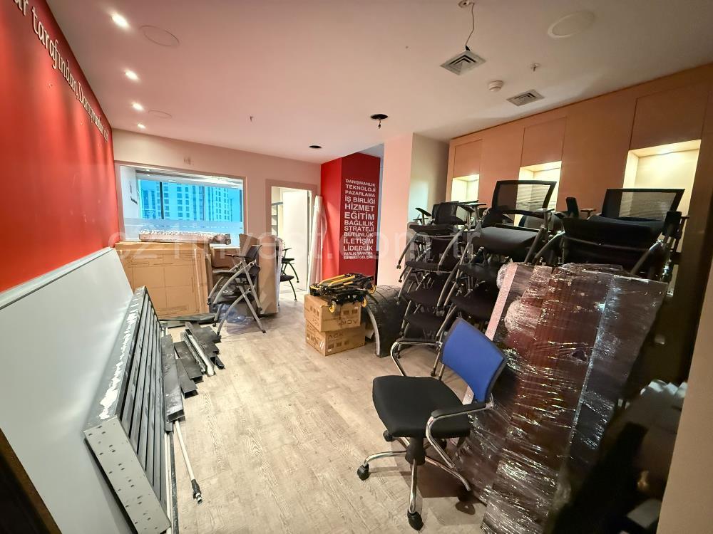 Maslak Kiralık Ofis 500m2 Polaris Plaza