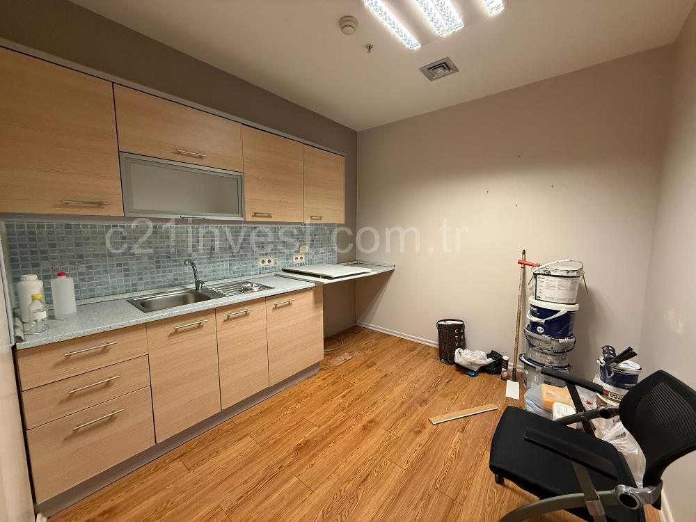 Maslak Kiralık Ofis 500m2 Polaris Plaza