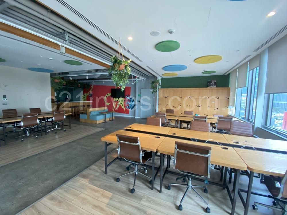 Maslak Kiralık Ofis Maslak 42'de 465m² Eşyalı KDV'li Ofis