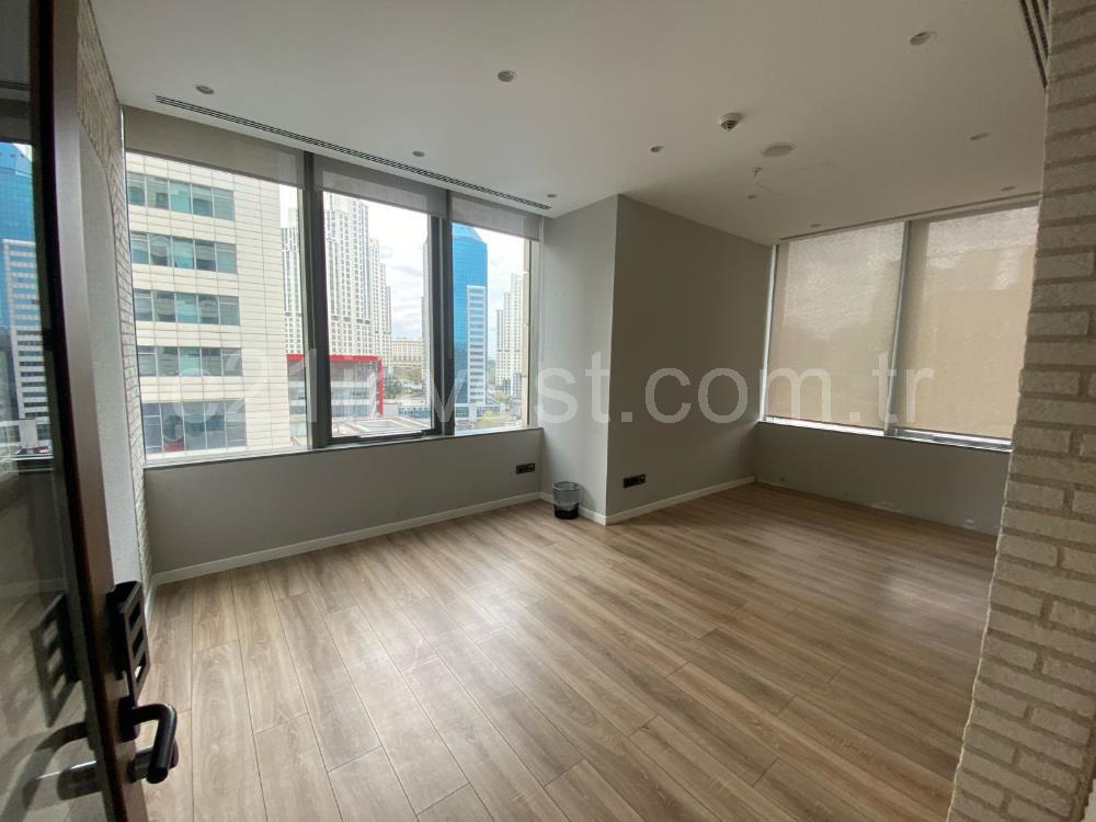 Maslak Kiralık Ofis Maslak 42'de 465m² Eşyalı KDV'li Ofis
