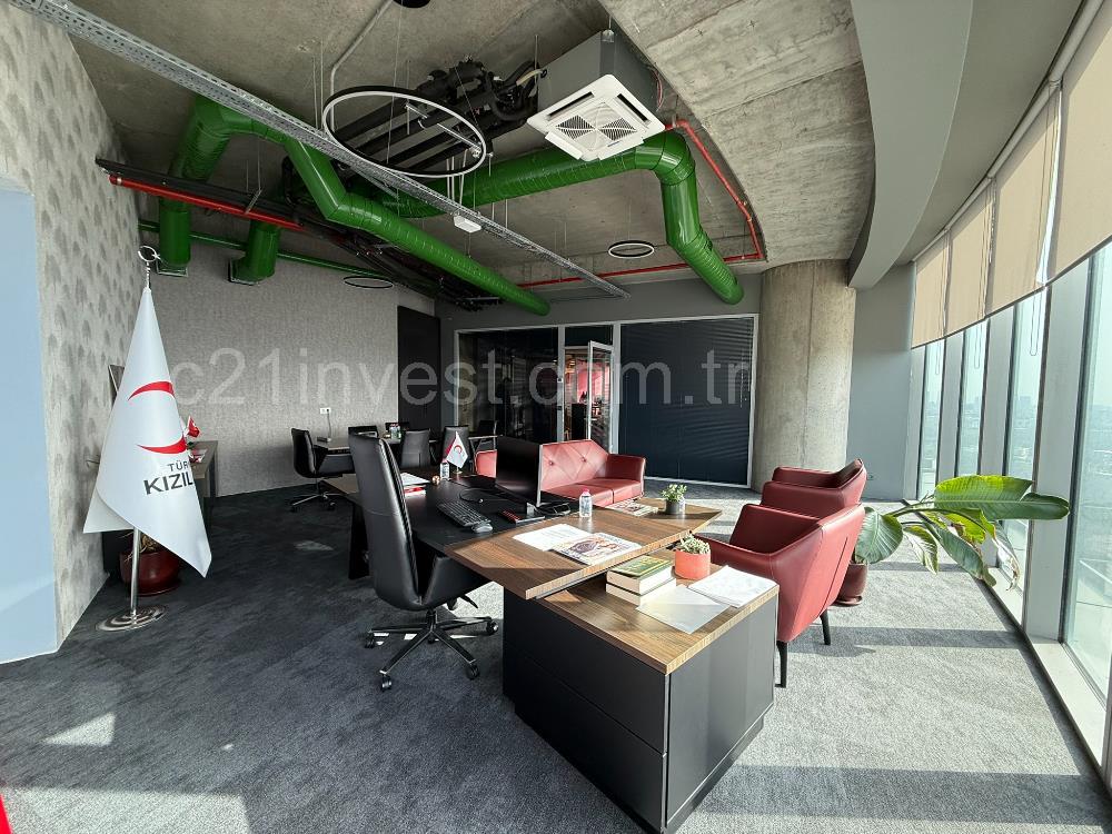 Maslak Kiralık Ofis Spine Tower 650m2 Boğaz Manzaralı Şık Ofis