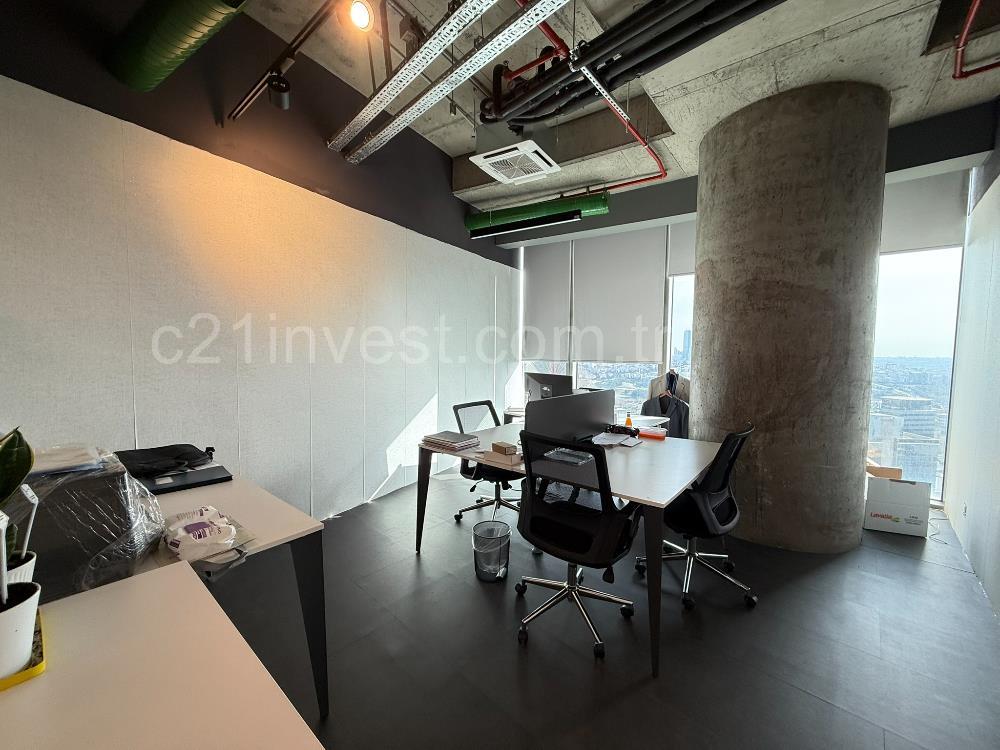 Maslak Kiralık Ofis Spine Tower 650m2 Boğaz Manzaralı Şık Ofis