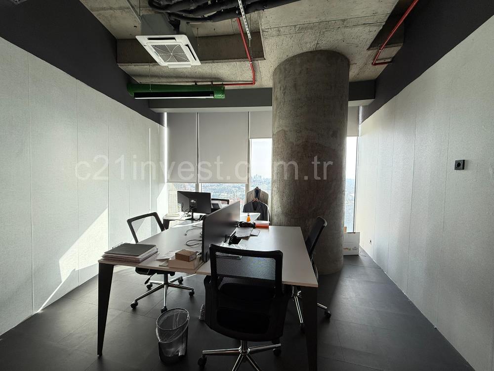 Maslak Kiralık Ofis Spine Tower 650m2 Boğaz Manzaralı Şık Ofis