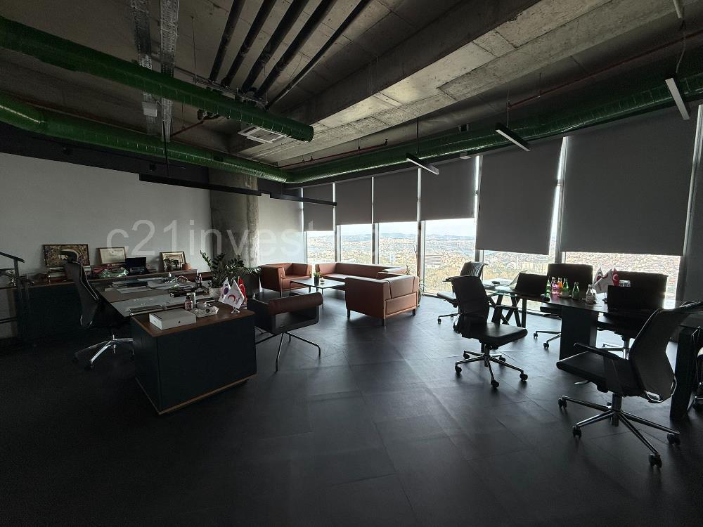 Maslak Kiralık Ofis Spine Tower 650m2 Boğaz Manzaralı Şık Ofis