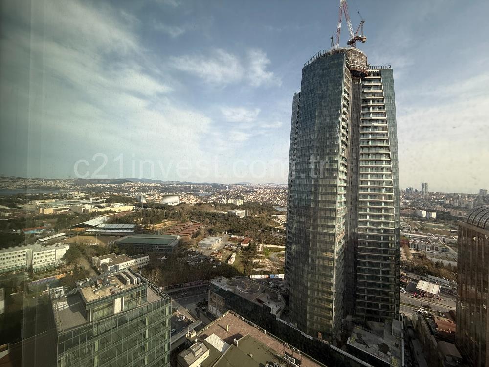 Maslak Kiralık Ofis Spine Tower 650m2 Boğaz Manzaralı Şık Ofis