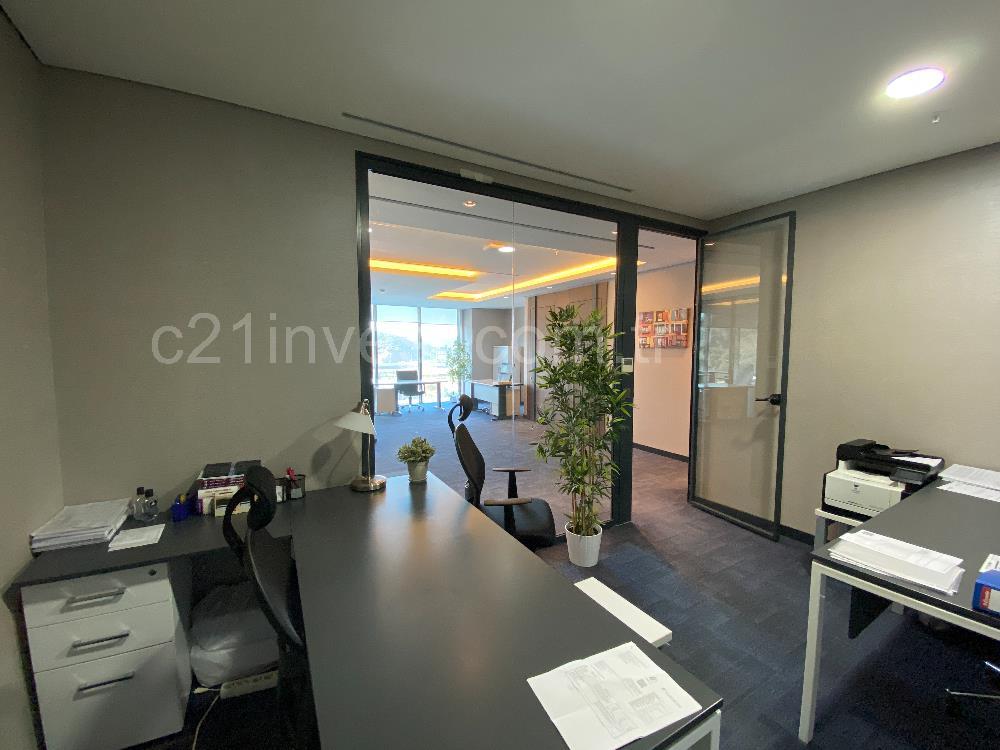 Porta Vadi Kiralık Ofis 293m2 Mobilyalı Dekorasyonlu Vadistanbul