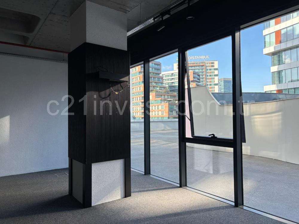 Porta Vadi Kiralık Ofis 73m2 Dekorasyonlu Vadistanbul Seba