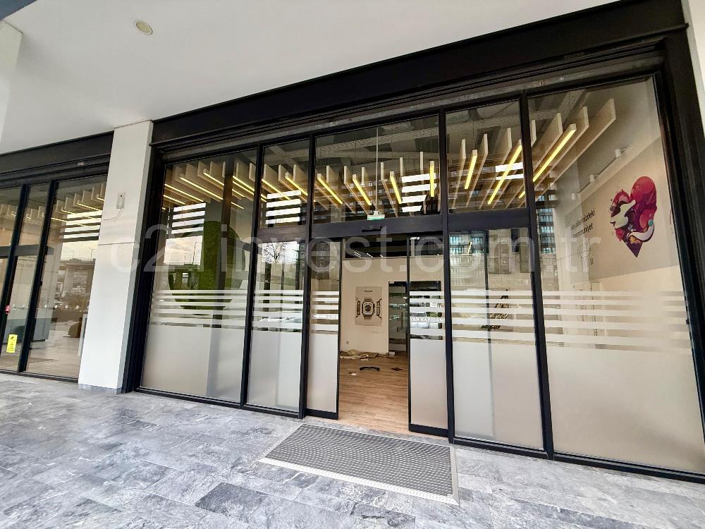 Porta Vadi Kurumsal Kiracılı Satılık 1000m2 Kdv'li Dükkan