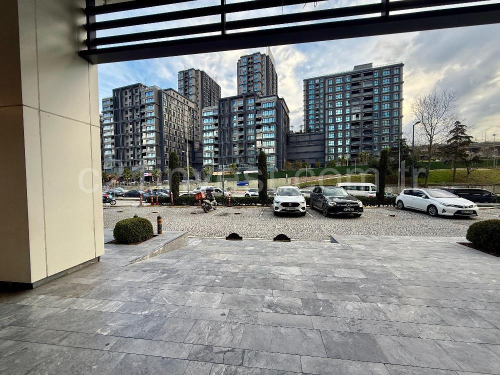 Porta Vadi Kurumsal Kiracılı Satılık 1000m2 Kdv'li Dükkan