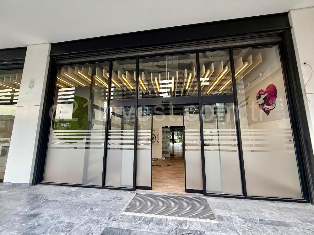 Porta Vadi Kurumsal Kiracılı Satılık 1000m2 Kdv'li Dükkan