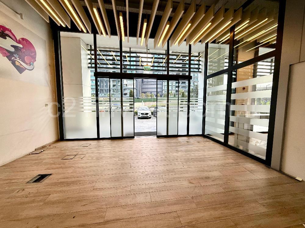 Porta Vadi Kurumsal Kiracılı Satılık 1000m2 Kdv'li Dükkan
