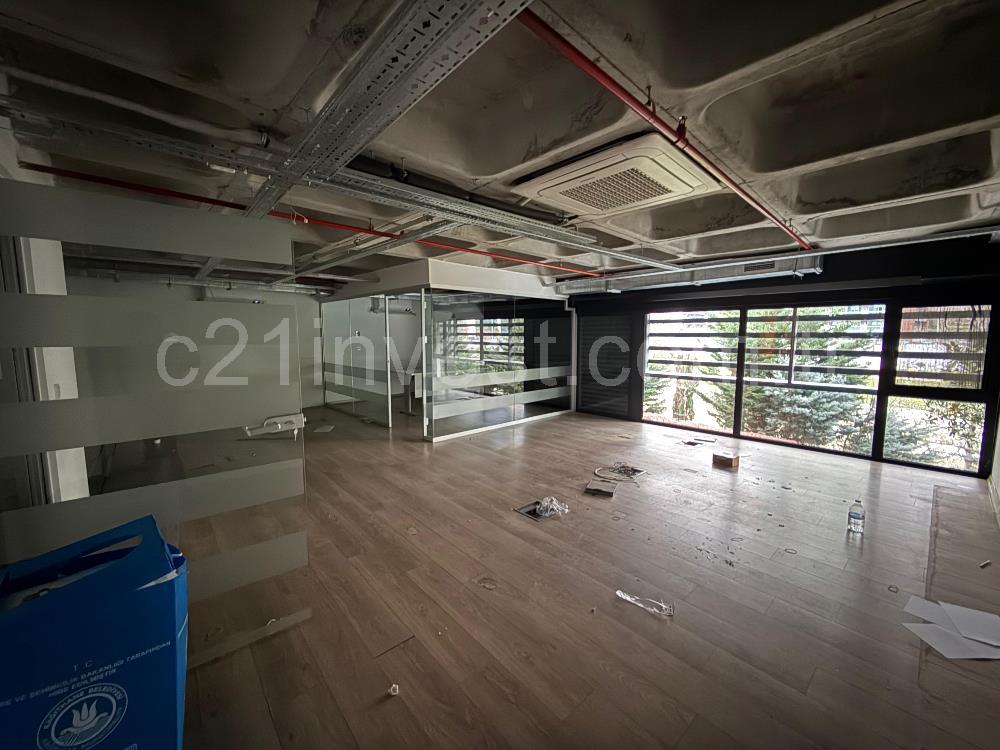 Porta Vadi Kurumsal Kiracılı Satılık 1000m2 Kdv'li Dükkan