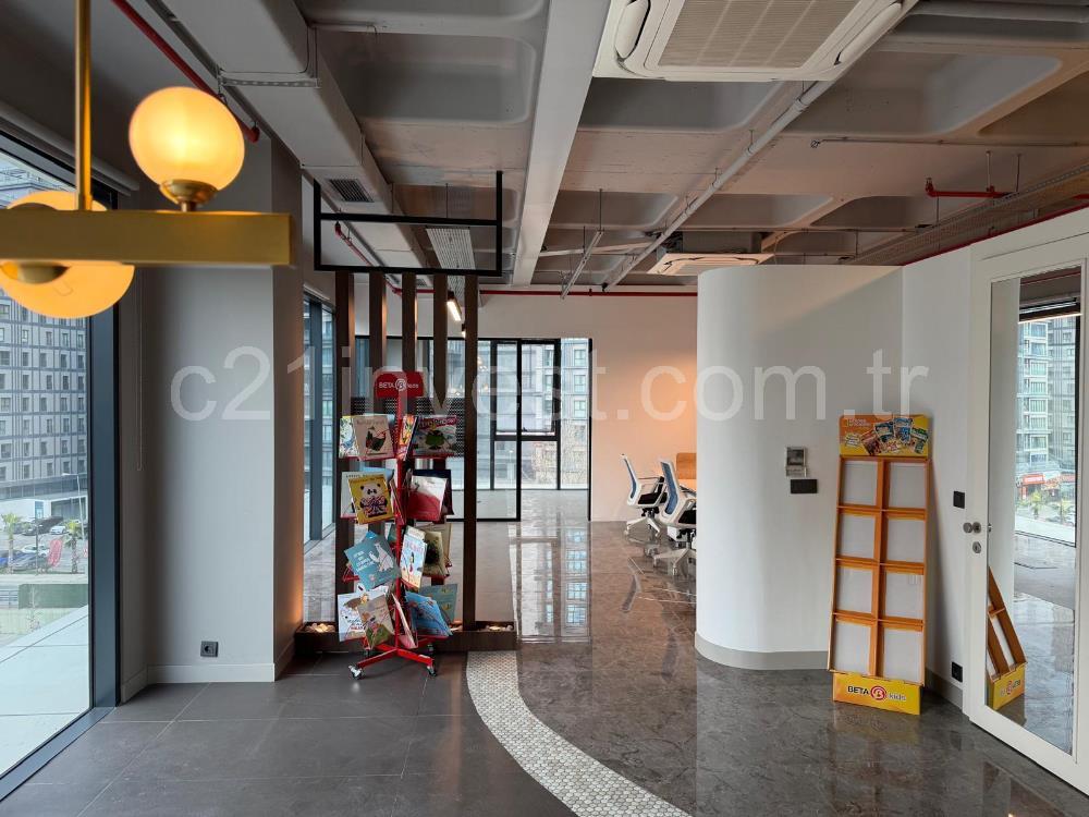 Porta Vadi Satılık Ofis 134m2 Dekorasyonlu Vadistanbul Skyland