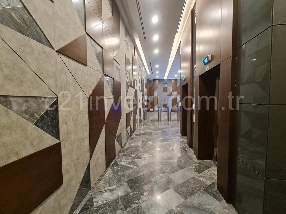 Porta Vadi Satılık Ofis 134m2 Dekorasyonlu Vadistanbul Skyland