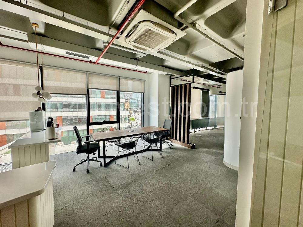 Porta Vadi Satılık Ofis 134m2 Dekorasyonlu Vadistanbul Skyland