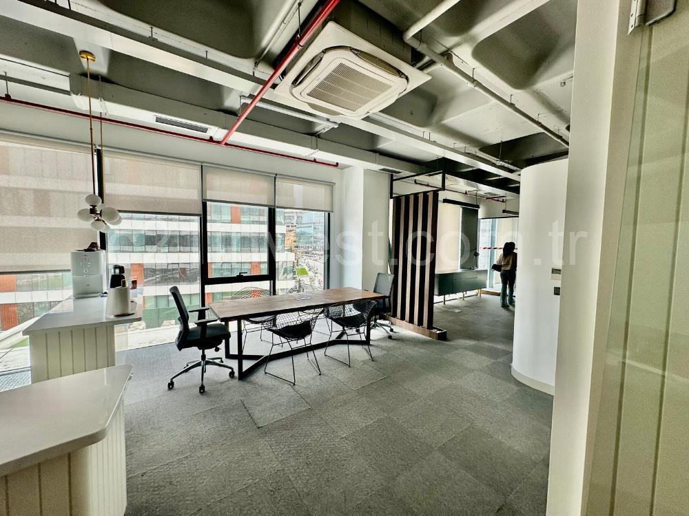 Porta Vadi Satılık Ofis 134m2 Dekorasyonlu Vadistanbul Skyland