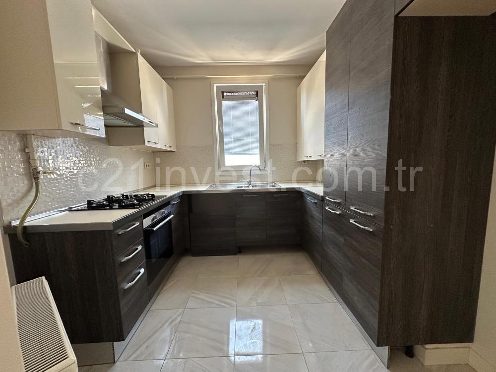 SAHRAYICEDİT'TE 3+2 SATILIK DUBLEKS FERAH, BENZERSİZ DAİRE