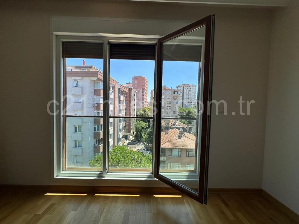 SAHRAYICEDİT'TE 3+2 SATILIK DUBLEKS FERAH, BENZERSİZ DAİRE