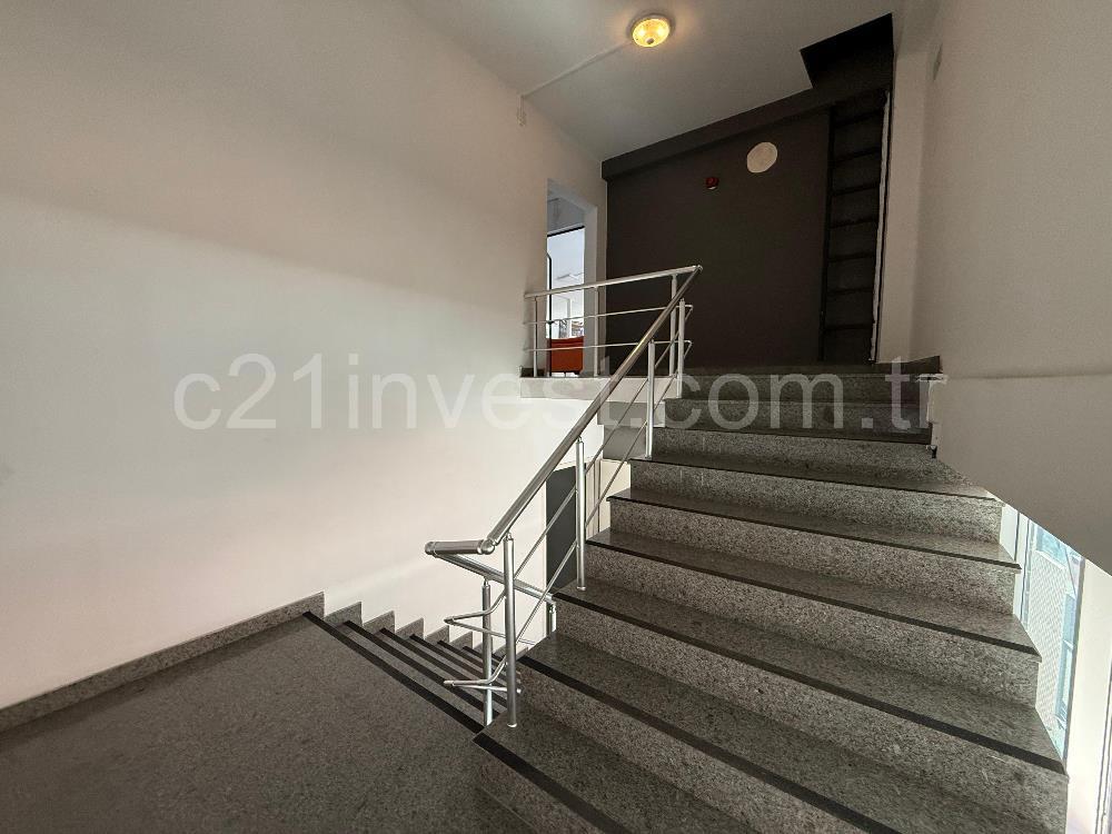 Sanayi Mahallesi Satılık Bina Mini Plaza 1200m2 Taşınmaya Hazır