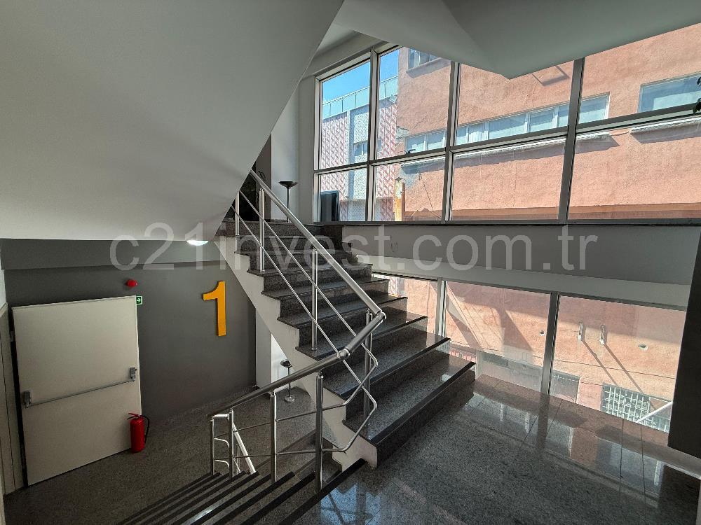 Sanayi Mahallesi Satılık Bina Mini Plaza 1200m2 Taşınmaya Hazır