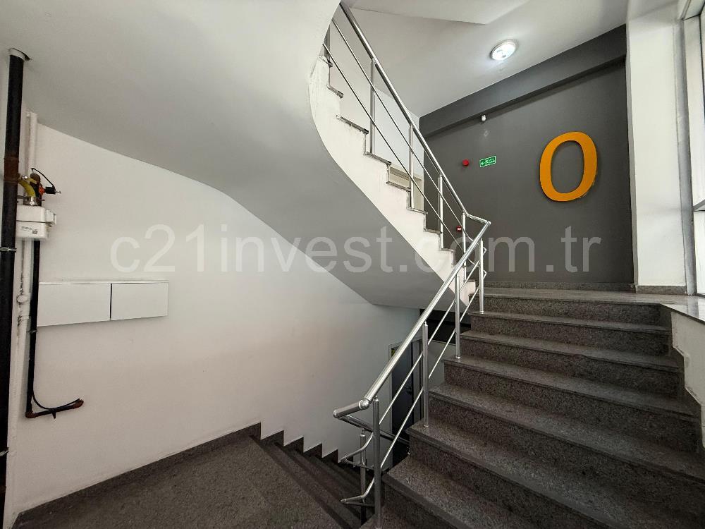 Sanayi Mahallesi Satılık Bina Mini Plaza 1200m2 Taşınmaya Hazır