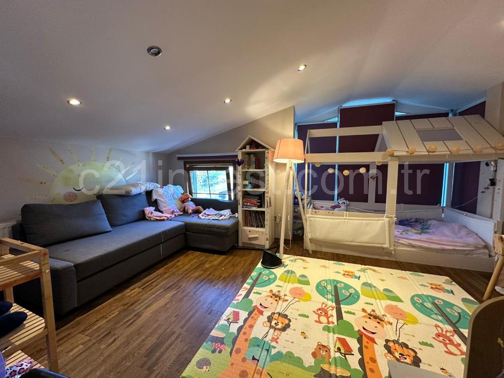 Sarıyer Uskmrköy Belkıs Konaklarında 3+1 ACİL Satılık Villa