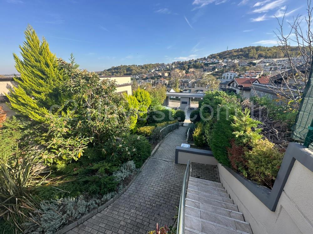 Sarıyer Uskmrköy Belkıs Konaklarında 3+1 ACİL Satılık Villa