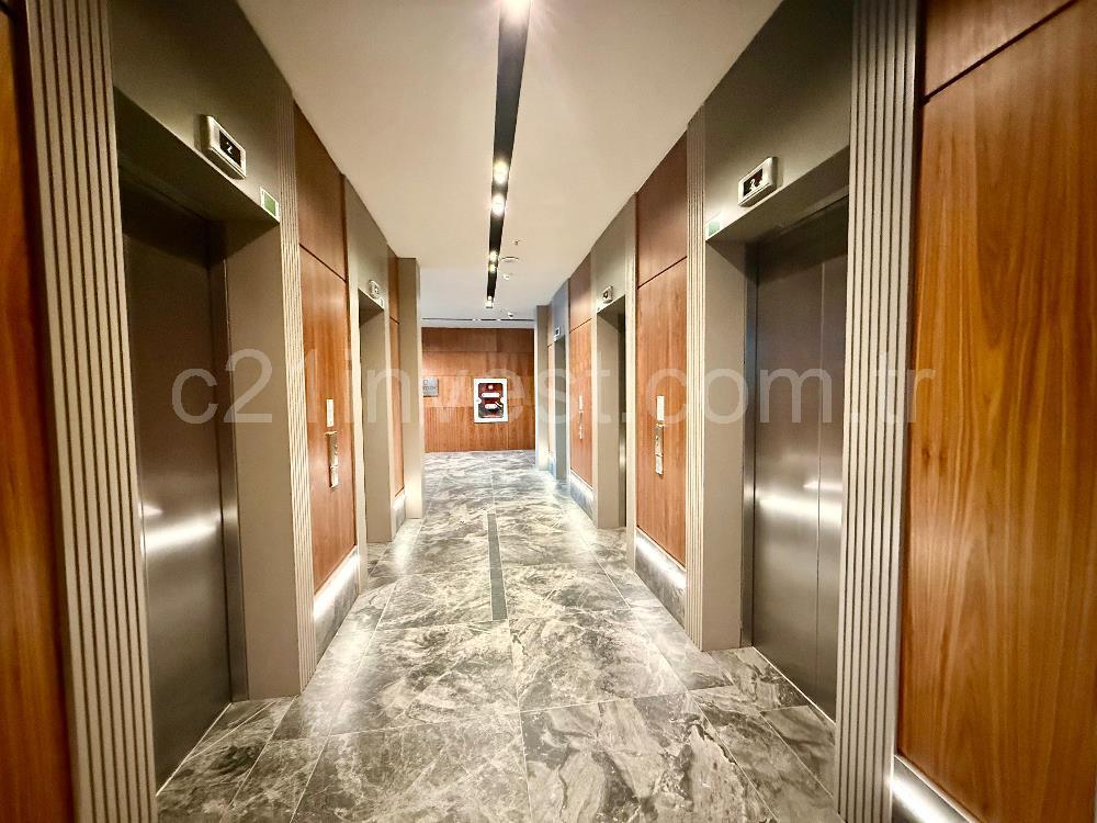 Seba Satılık Ofis 251m2+17m2 Bahçe Kullanımlı Dekorasyonlu