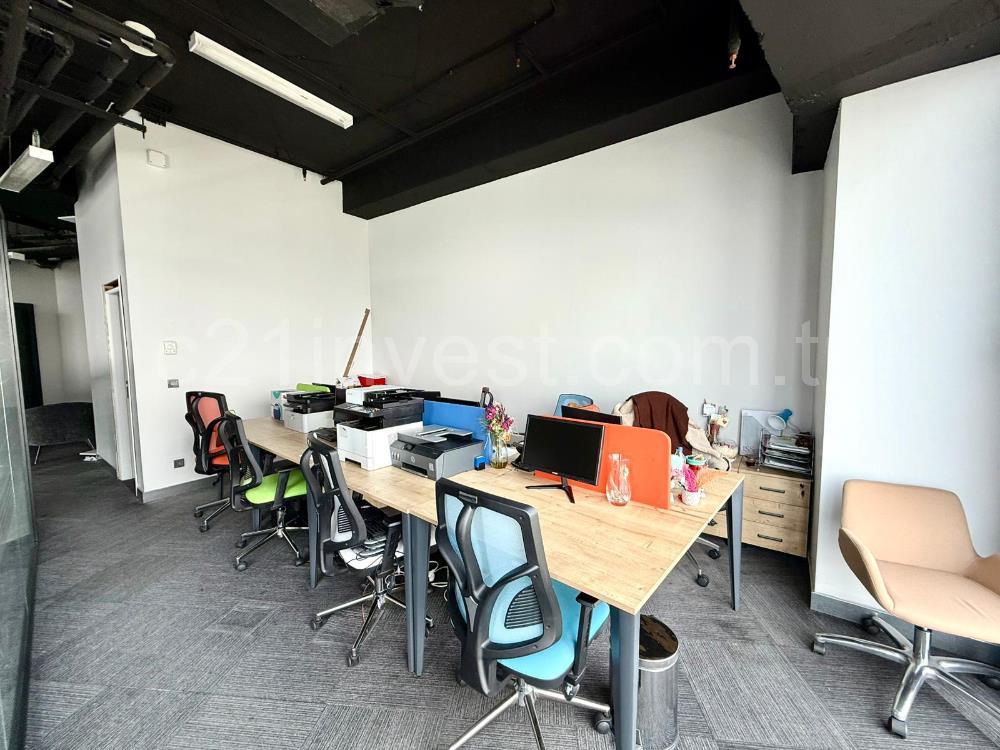 Skyland  227m2 Dekorasyonlu Satılık Ofis