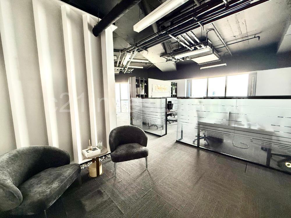 Skyland  227m2 Dekorasyonlu Satılık Ofis