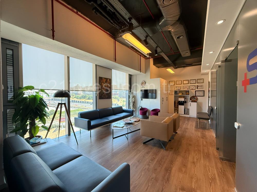 Skyland Kiralık Ofis 171m2 Kliniğe Uygun +KDV Avantajlı