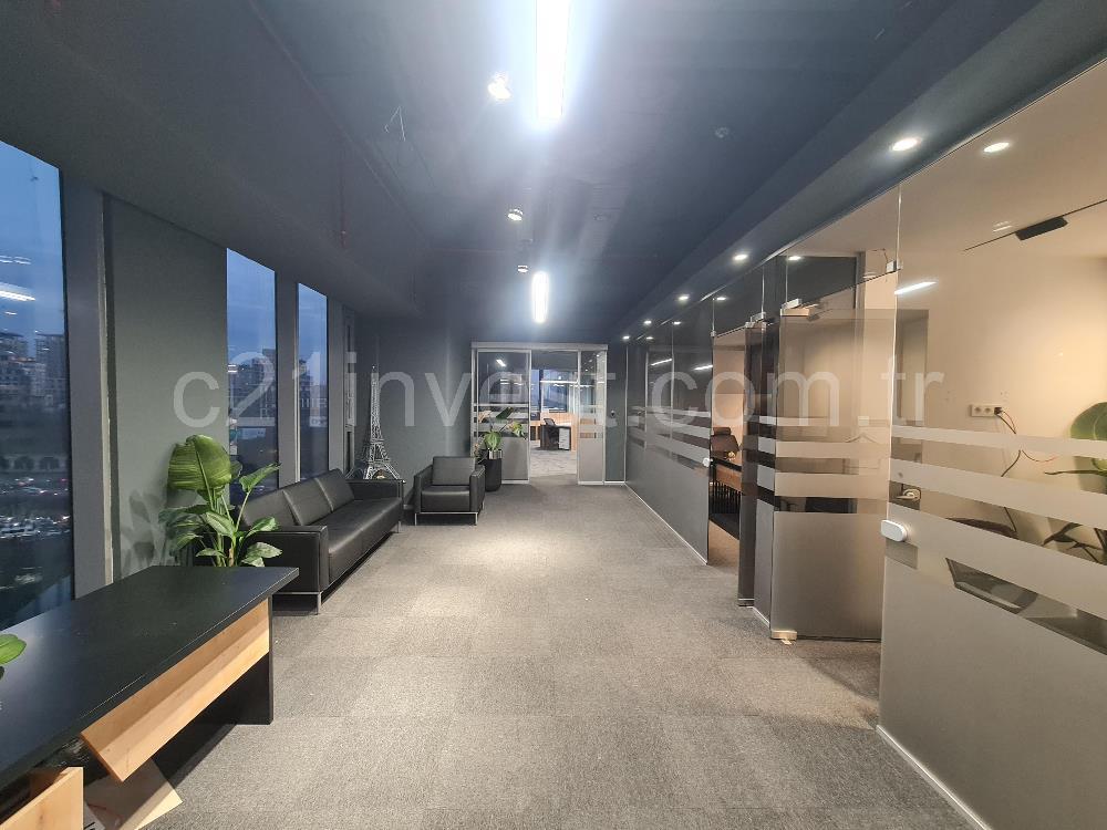 Skyland Kiralık Ofis 773m2 Dekorasyonlu, Teraslı +KDV Avantajlı