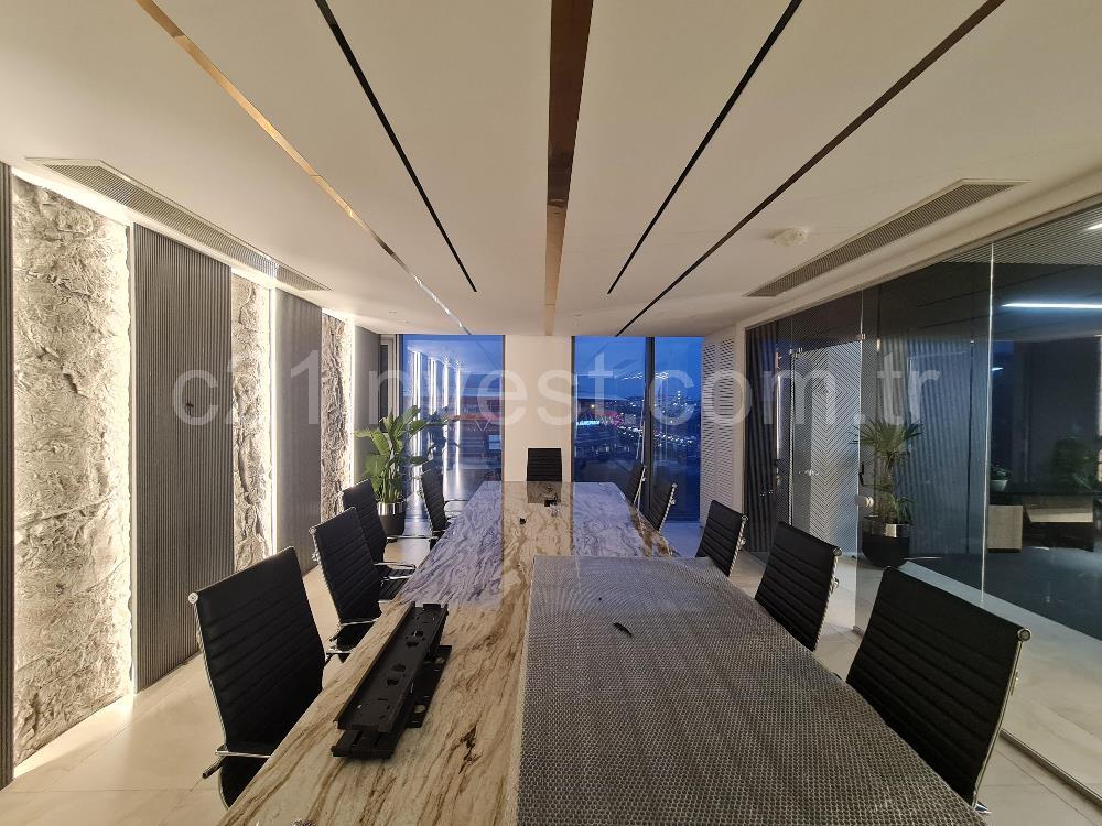 Skyland Kiralık Ofis 773m2 Dekorasyonlu, Teraslı +KDV Avantajlı