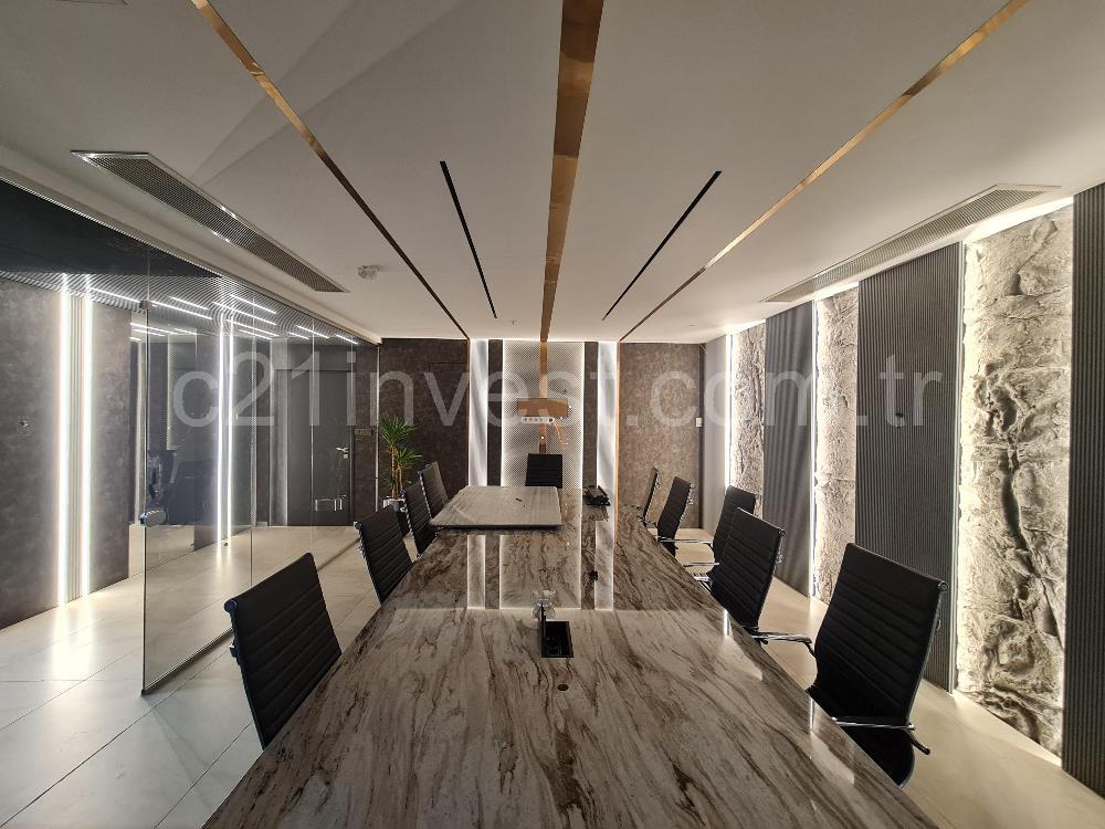 Skyland Kiralık Ofis 773m2 Dekorasyonlu, Teraslı +KDV Avantajlı