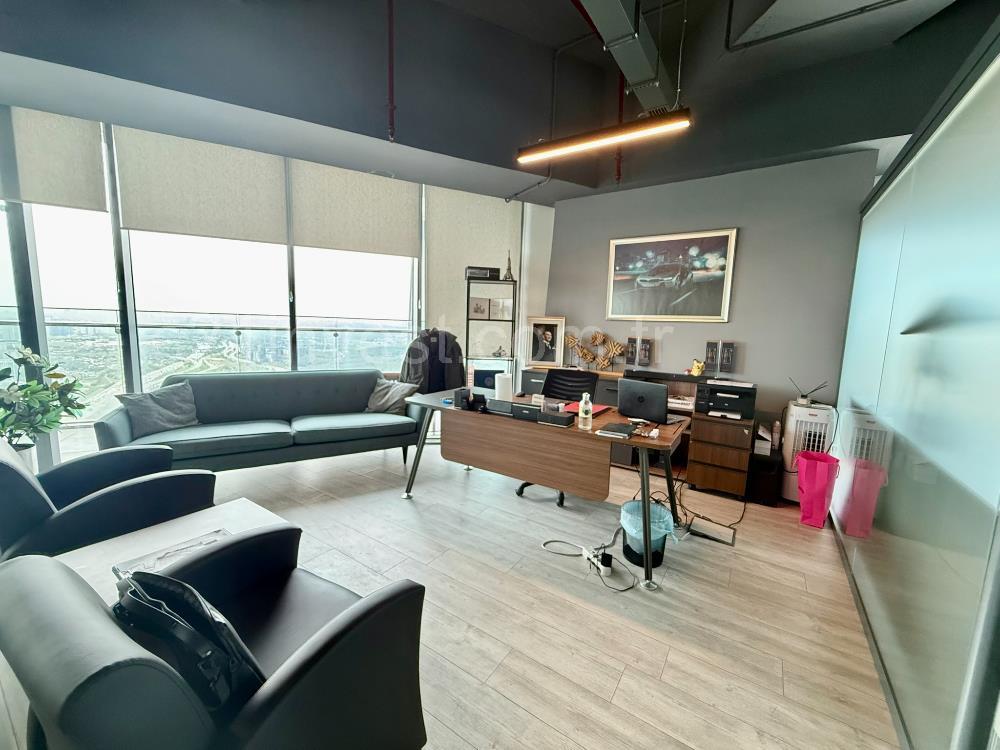 Skyland Kiralık ofis KDVli 225 m² Mobilyalı Teraslı Ofis