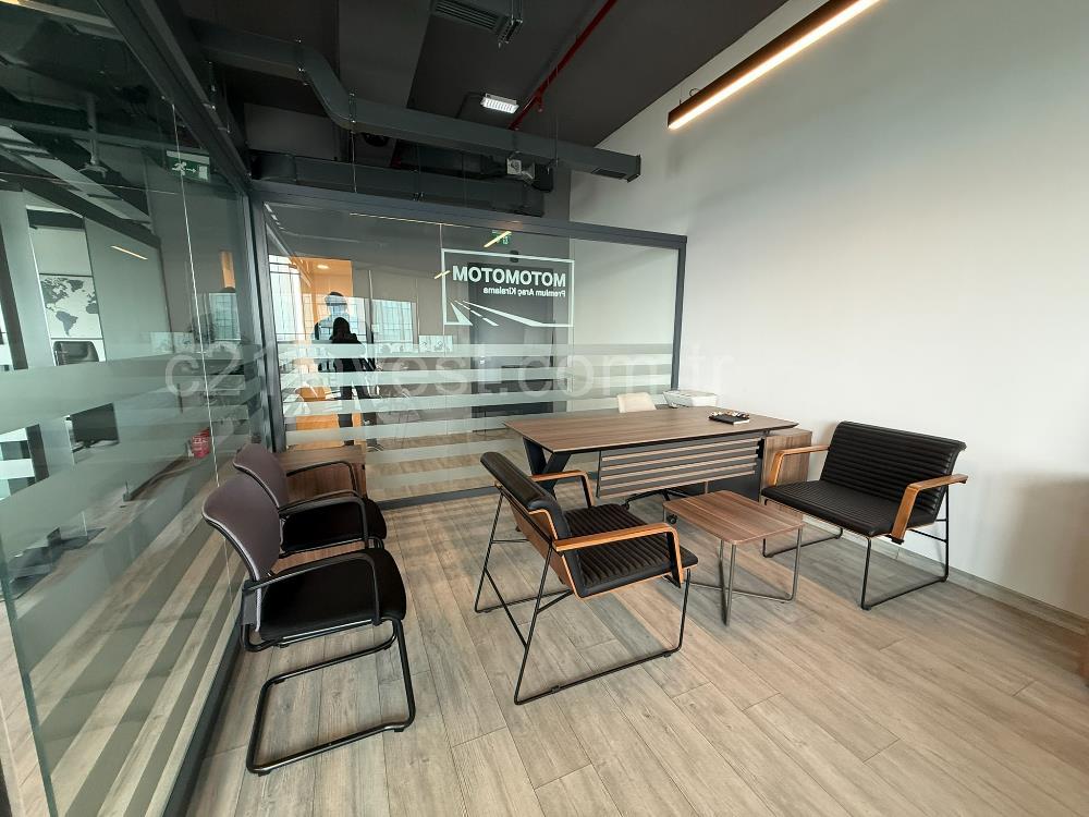 Skyland Kiralık ofis KDVli 225 m² Mobilyalı Teraslı Ofis