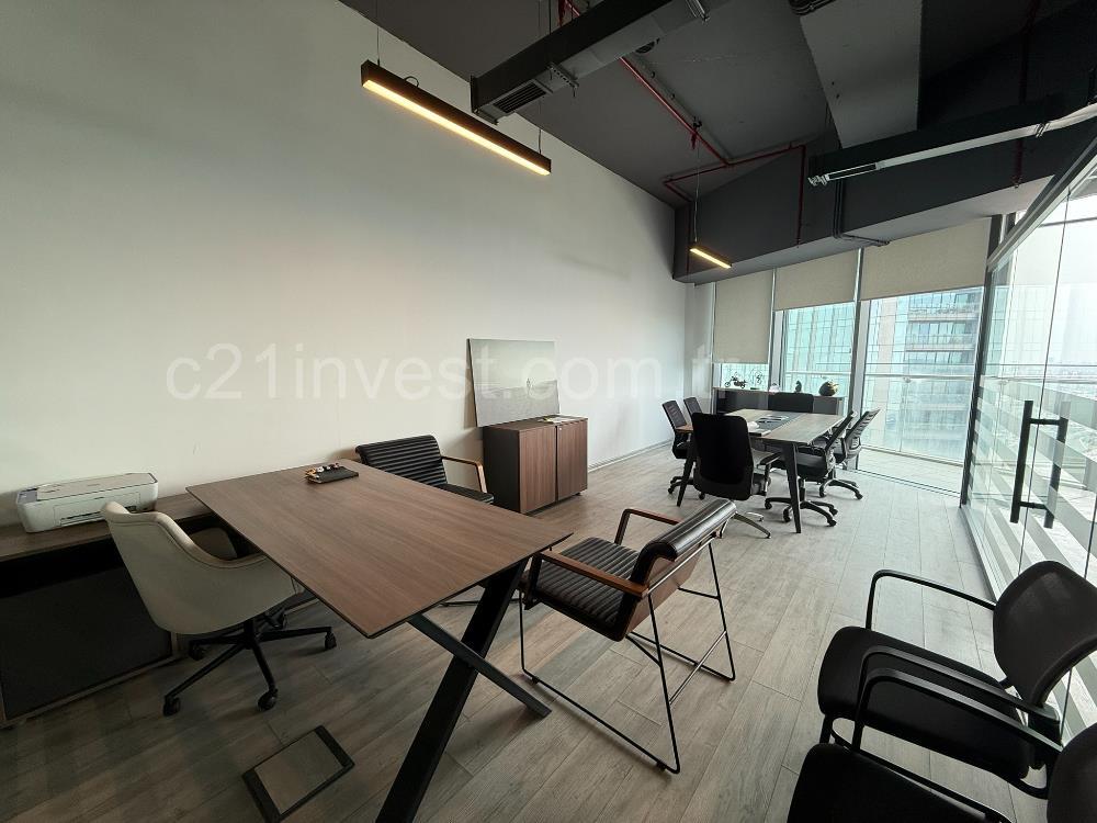 Skyland Kiralık ofis KDVli 225 m² Mobilyalı Teraslı Ofis