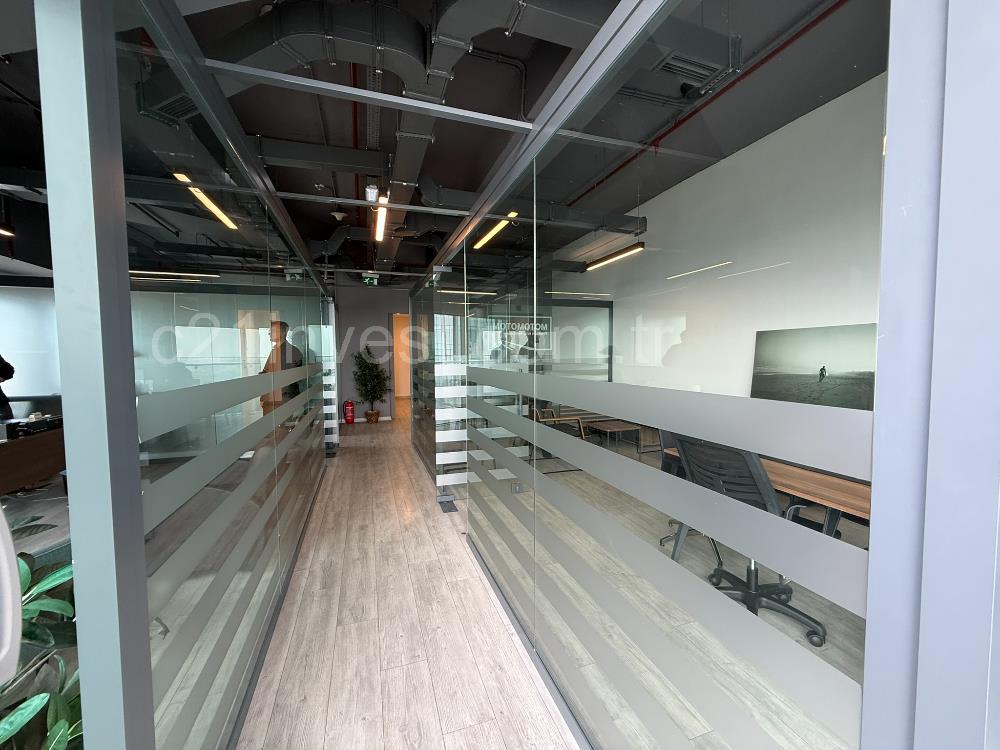 Skyland Kiralık ofis KDVli 225 m² Mobilyalı Teraslı Ofis