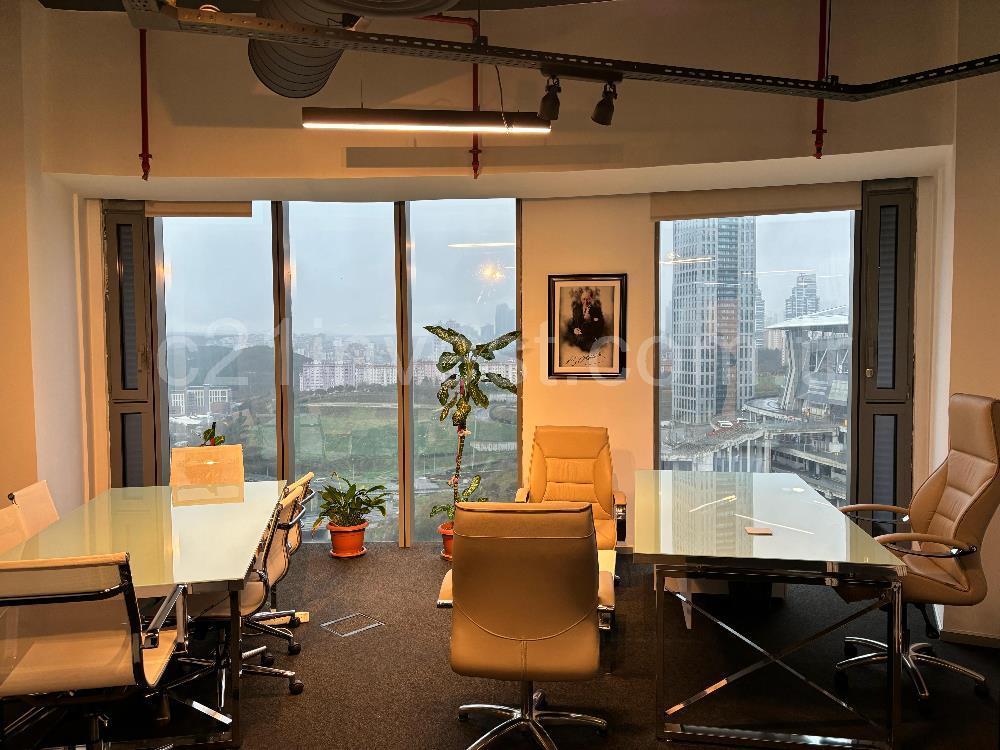 Skyland Kiralık Ofis Mobilyalı 130m2 Orman Manzaralı Vadistanbul