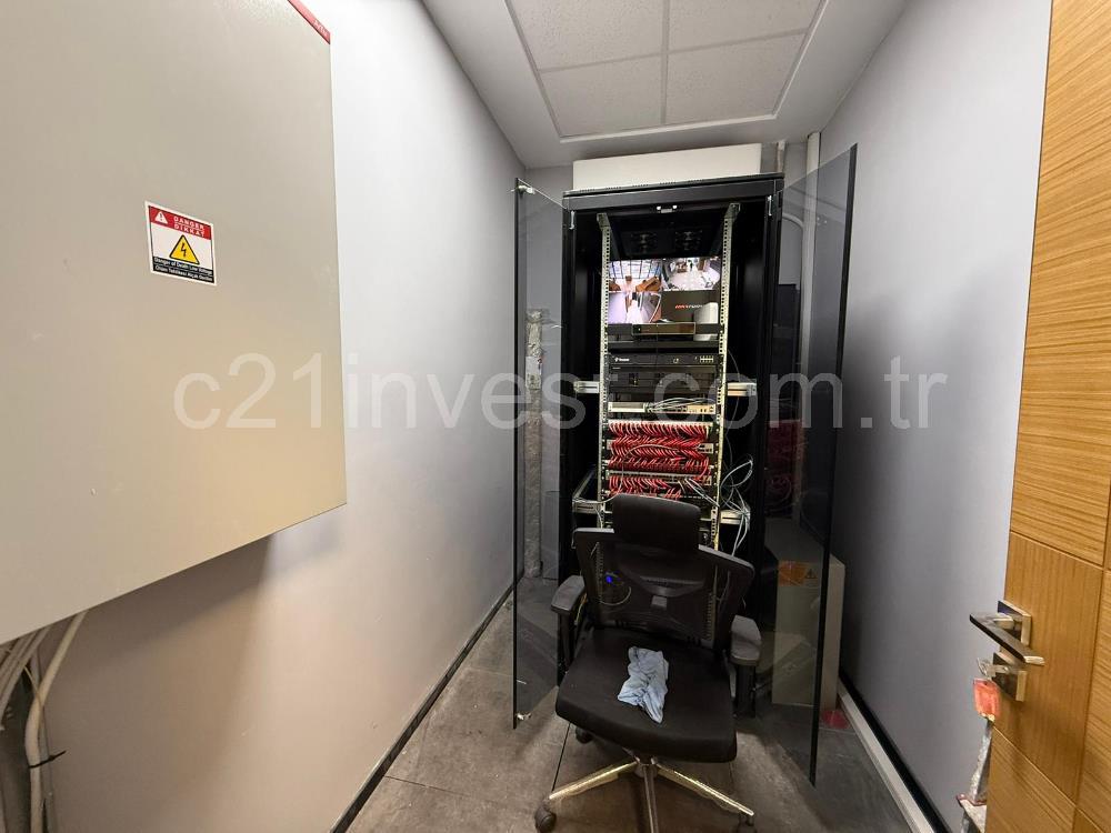Skyland Kiralık Ofis Şirket Merkeziniz Hazır 557m²+ 25m2 Teraslı
