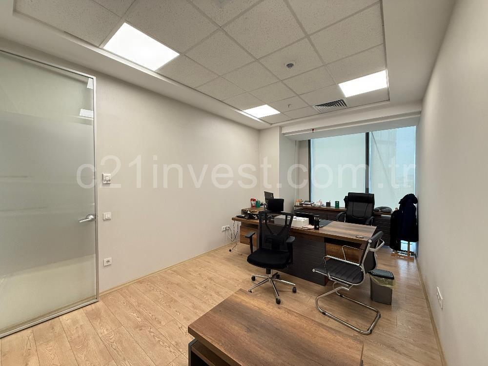 Skyland Satılık Ofis 557m²+ 25m2 Teraslı & Boş Ofis Vadistanbul