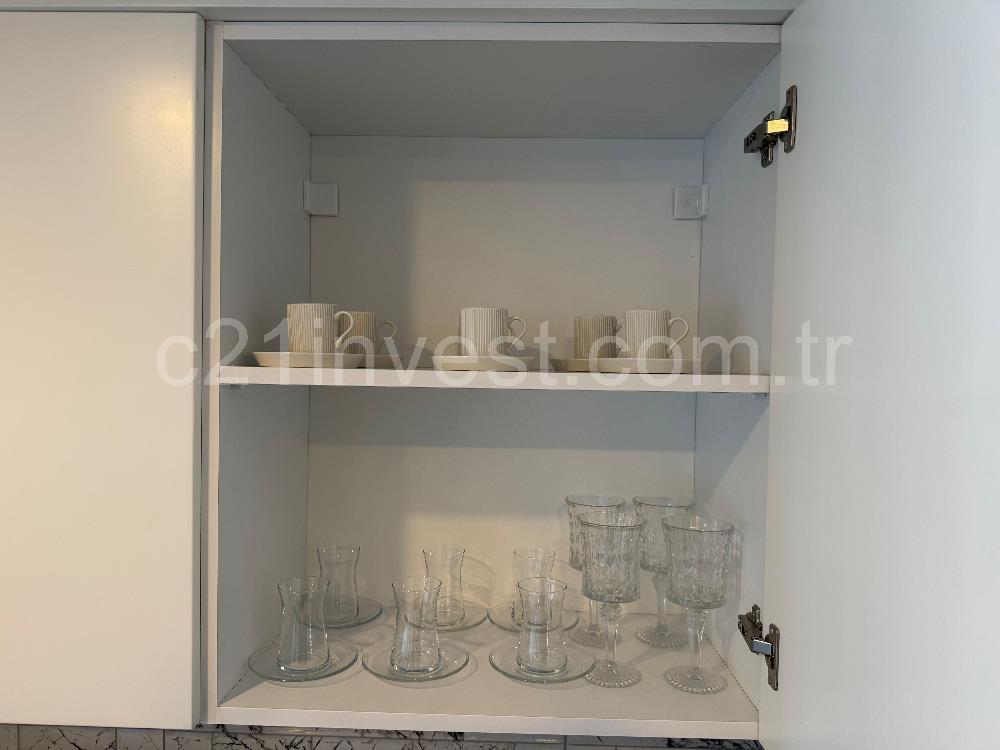 Solo Levent Satılık 1+1 Boş Oturuma Hazır Yüksek Kat