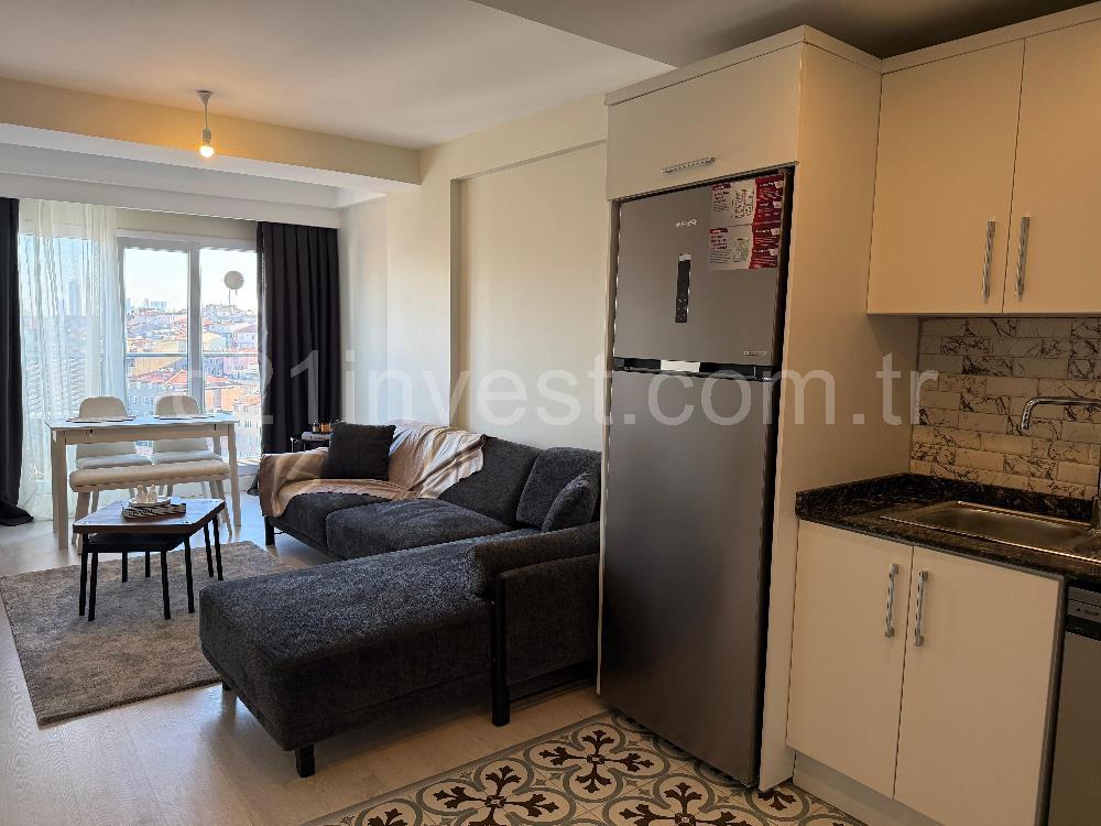 Solo Levent Satılık 1+1 Boş Oturuma Hazır Yüksek Kat