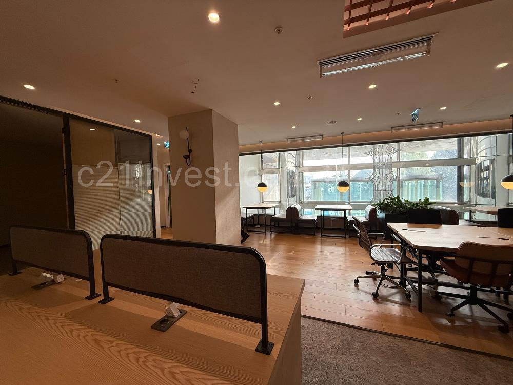 Süzer Plazada 1.444 m² Kiralık Mobilyalı & Taşınmaya Hazır Ofis