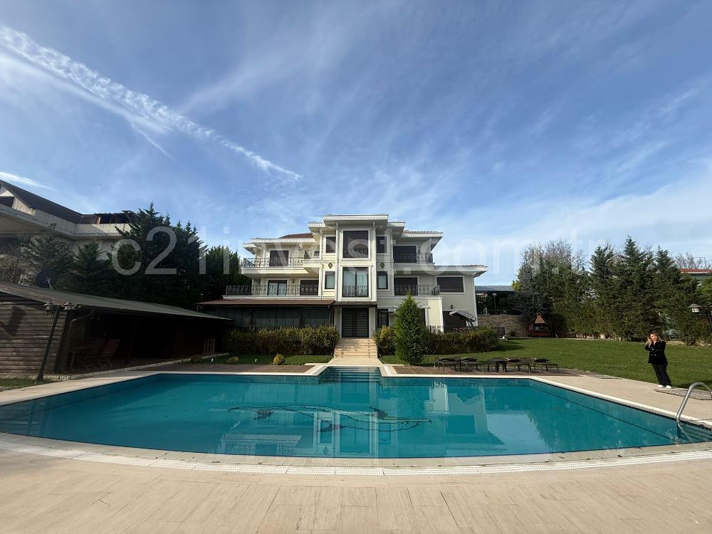 Tepekent'in İncisi Ultra Lüks 8+2 Satılık Villa 3500 M2 Arsa